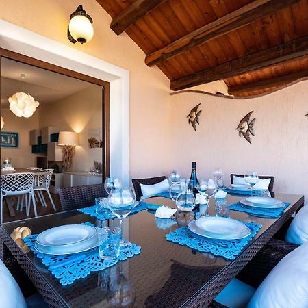 La Casa Delle Conchiglie Villa วิลลัสซีมีอุส ภายนอก รูปภาพ